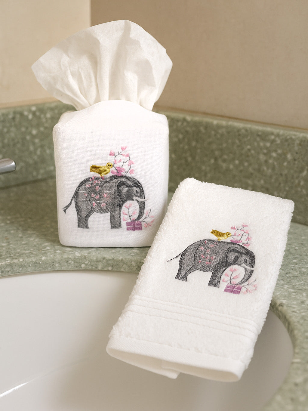 Guest Towel, Terry, Garden Elephant (Lavender)