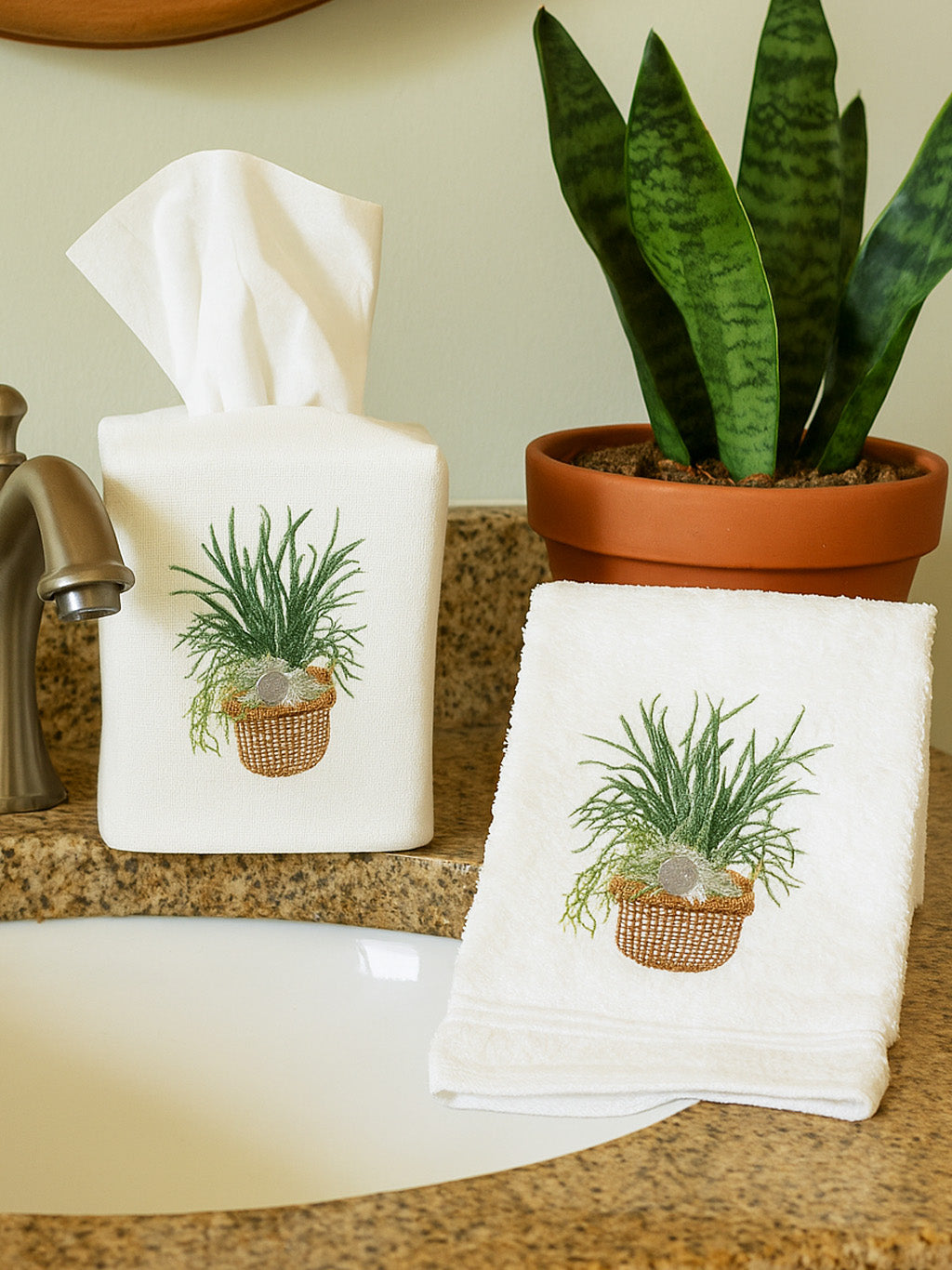 Guest Towel, Terry, Seagrass & Seashells Basket