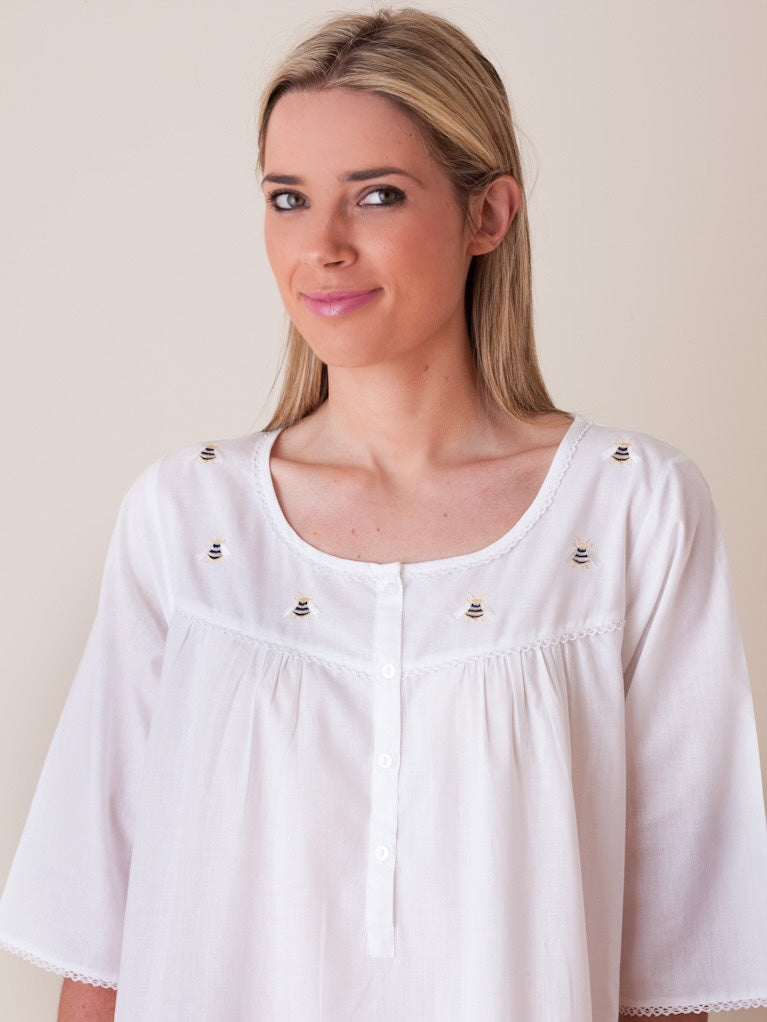 Bee White Cotton Nightgown, Embroidered (Bee - Gold/Navy)