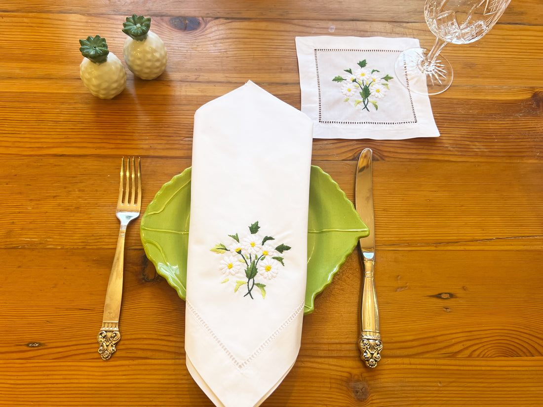 Cocktail Napkins, Daisies, Set of 4