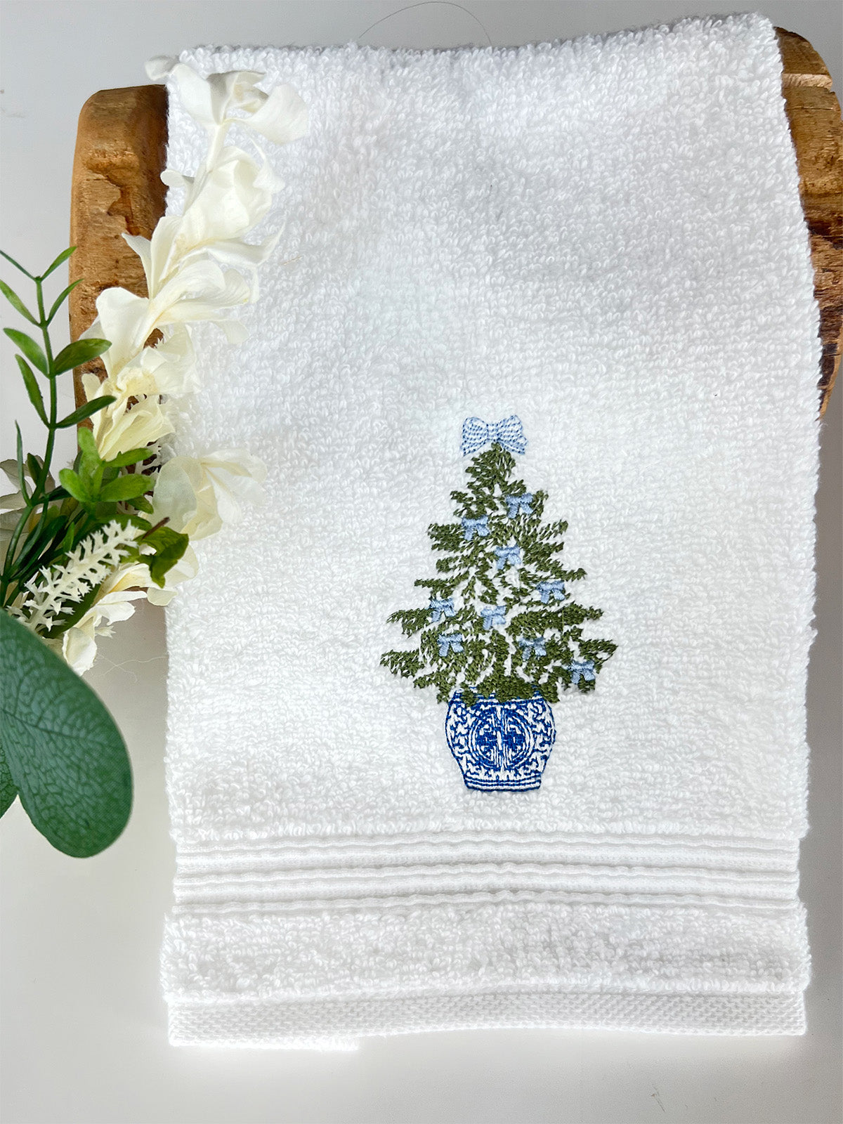 Guest Towel, Terry, Chinoiserie Christmas Tree
