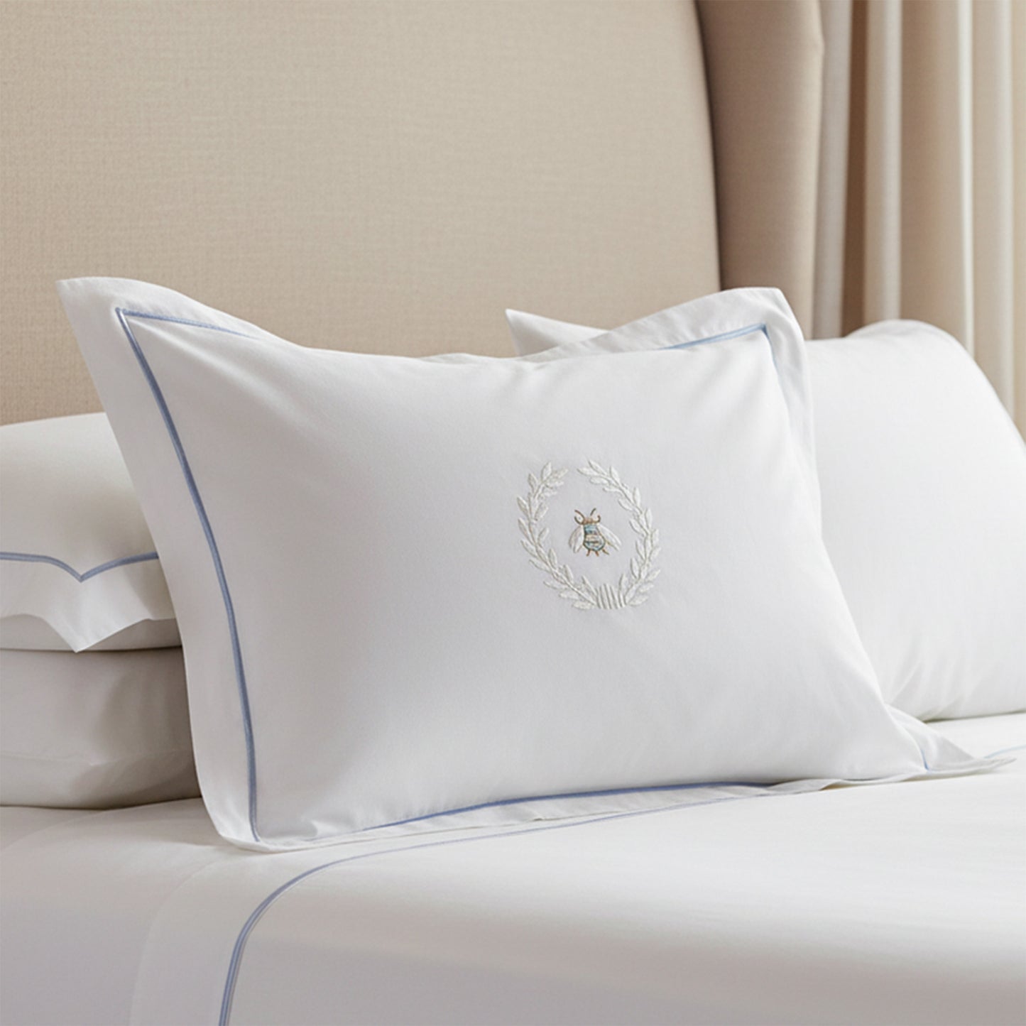 Boudoir Pillow Cover, Napoleon Bee Wreath (Cream)