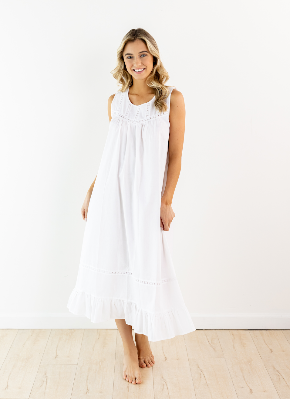 Theresa White Cotton Nightgown