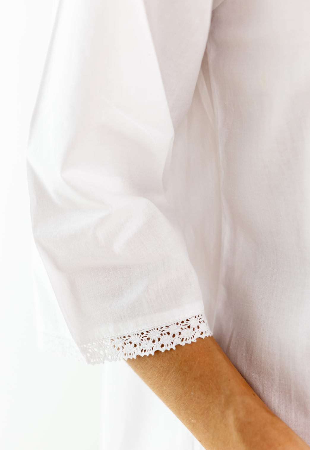 Victoria White Cotton Nightgown