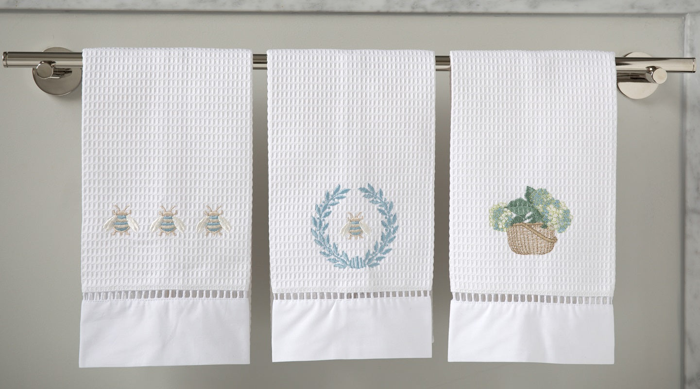 Guest Towel, Waffle Weave, Napoleon Bee Wreath (Duck Egg Blue)