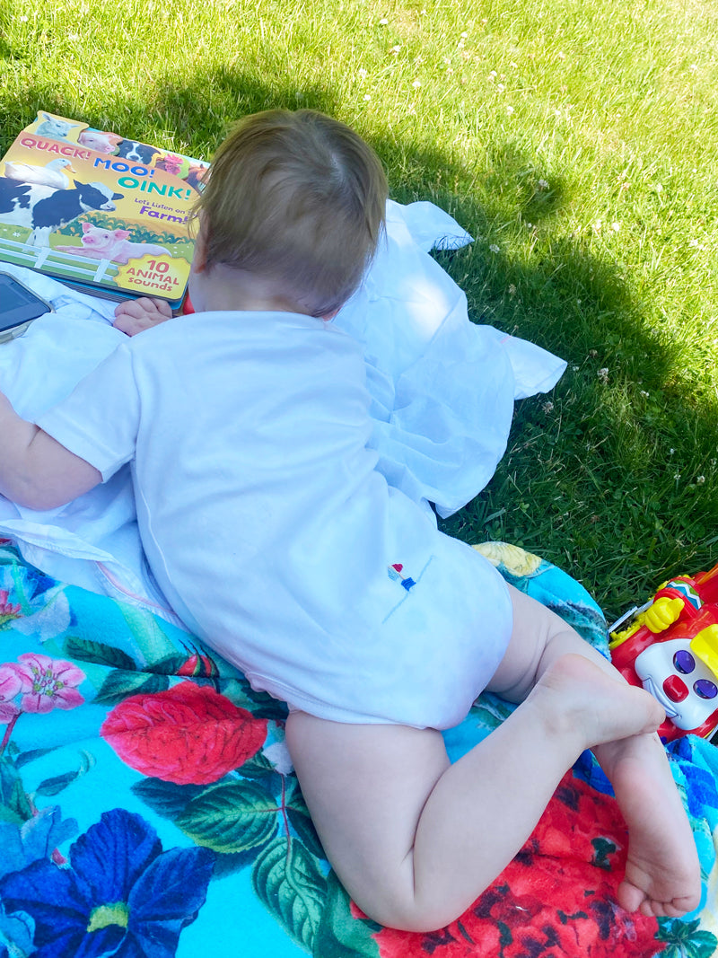 Onesie (Short Sleeve), Sailboat (Red-Blue)